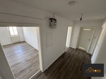 FÜR STADTLIEBHABER – ZENTRALE WOHNUNG – U-BAHN ZU FUSS ERREICHBAR -WG MÖGLICH, 90429 Nürnberg, Etagenwohnung