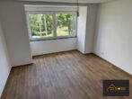 Bild - FRISCH SANIERT MIT GRÜNEM AUSBLICK 4-ZIMMERWOHNUNG