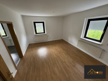 GROSSE WOHNUNG IN EIBACH, 90451 Nürnberg, Etagenwohnung