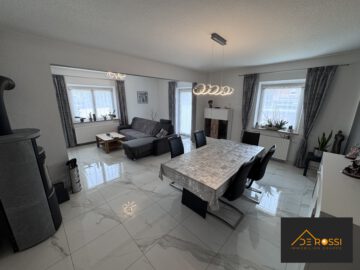 Einzugsbereit & Stilvoll: Frisch renoviertes Zweifamilienhaus mit modernstem Komfort, 90453 Nürnberg / Reichelsdorf, Zweifamilienhaus