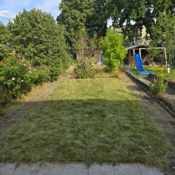 GROSS und FREI- REIHENHAUS IN EIBACH – GROSSER GARTEN – MIT GARAGE – FÜR SELBERMACHER, 90451 Nürnberg, Reihenmittelhaus