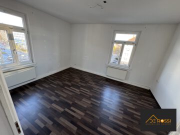 FÜR STADTLIEBHABER – ZENTRALE WOHNUNG – U-BAHN ZU FUSS ERREICHBAR -WG MÖGLICH, 90429 Nürnberg, Etagenwohnung